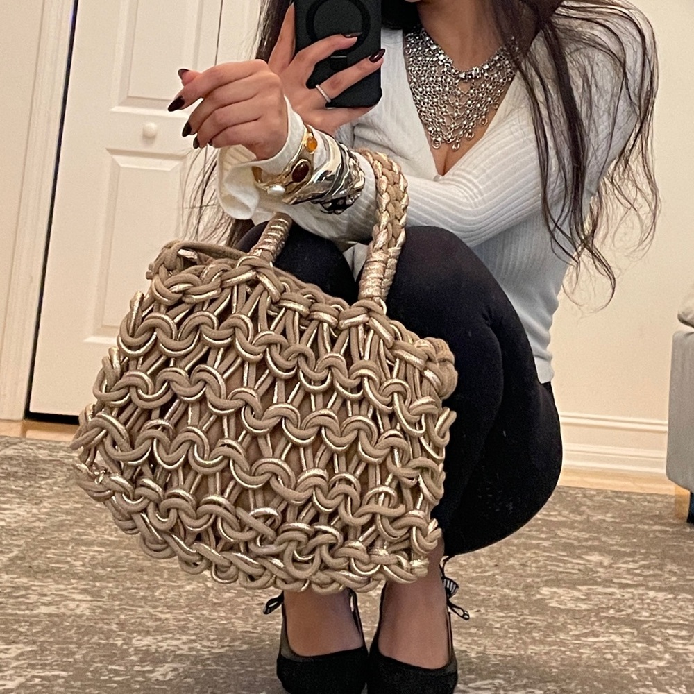 Everything woven bag